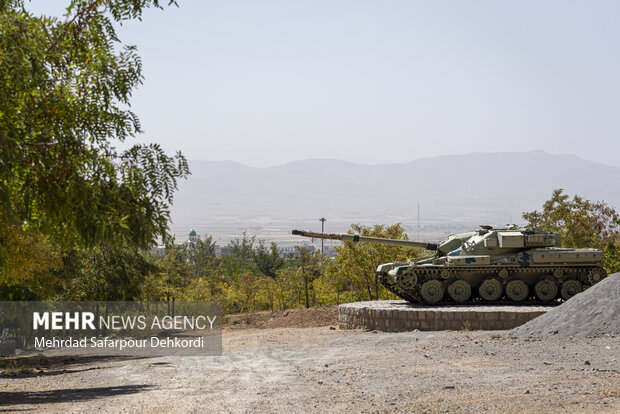 افتتاح نمایشگاه عکس جنگ در موزه دفاع مقدس شهرکرد