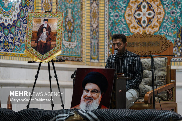 مراسم سالگرد شهادت سیدحسن نصرالله در حرم شاهچراغ(ع)