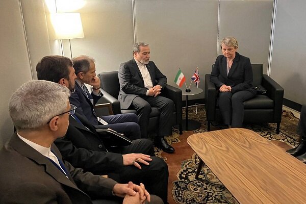 Bakan Erakçi'nin New York temasları sürüyor