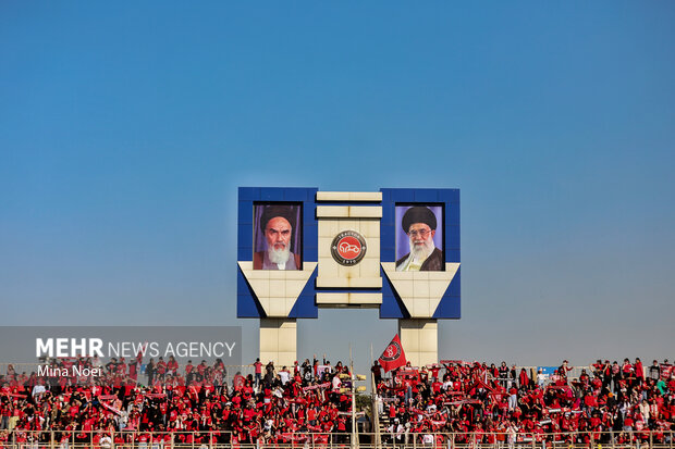 لیگ برتر فوتبال - تراکتور و فجرسپاسی