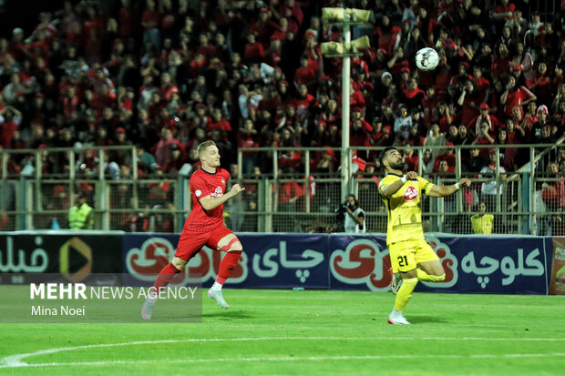 تلاش تراکتور برای حفظ جایگاه؛ سپاهان به دنبال بازگشت به کورس مدعیان