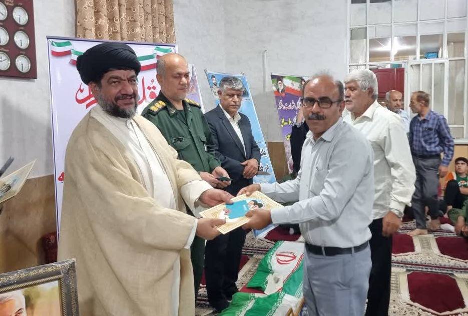 رکنی حسینی: اقتدار ایران مرهون خون شهدا و ایثار خانواده های آنها است