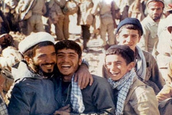 دفاع مقدس؛ مدرسه ایمان، ایثار و صبر در خاطرات آزادگان
