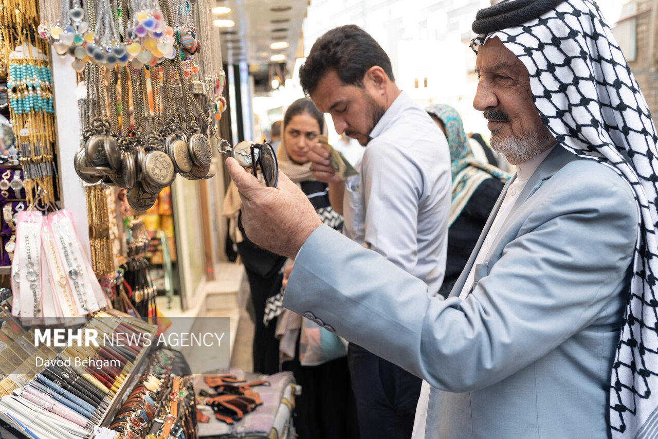 بازار،مشهد،زرشك،سوغات،زعفران،گردشگري،مذهبي