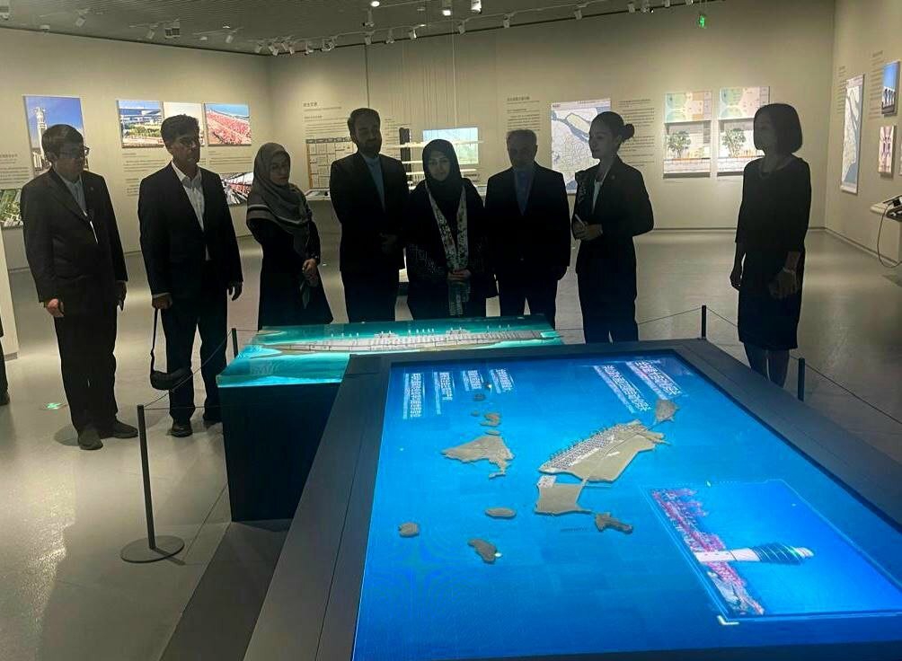 بازدید معاون رئیس جمهور از نمایشگاه موزه توسعه پایدار شهری شانگهای بازدید معاون رئیس جمهور از نمایشگاه موزه توسعه پایدار شهری شانگهای