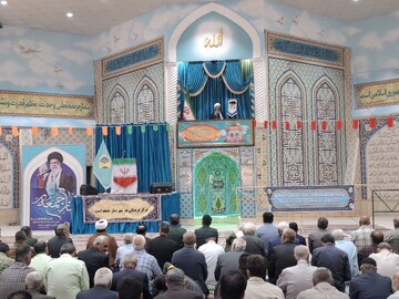 امام جمعه بجنورد: ایران قوی عامل پیشرفت در همه عرصه‌ها است
