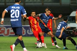 گلزن گل‌گهر به پرسپولیس: هواداران به مادر فوت شده‌ام توهین نکنند