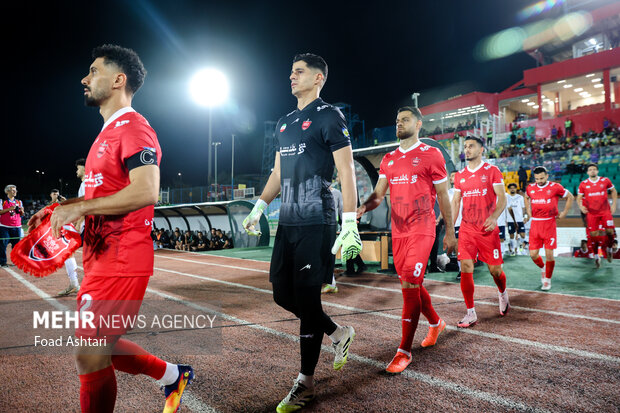 مسابقه فوتبال تیم‌های پرسپولیس و ملوان