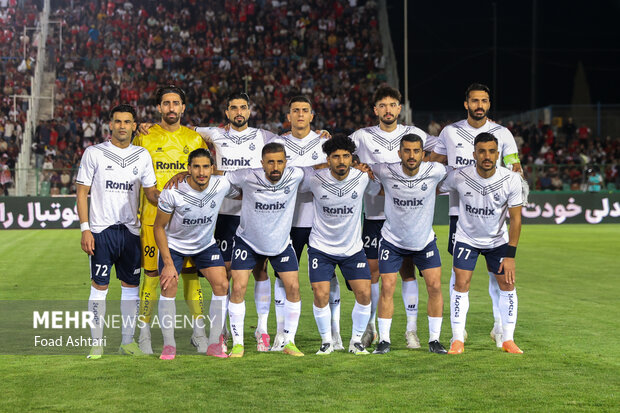 مسابقه فوتبال تیم‌های پرسپولیس و ملوان