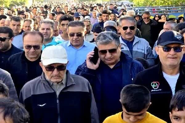 پیادهروی خانوادگی، بستری برای تأمین نشاط اجتماعی است