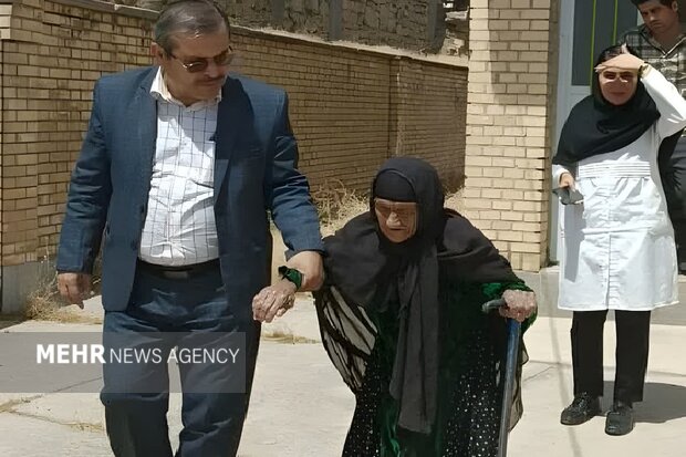 رزمنده دیروز، پزشک امروز؛روایتی از ایدنک تا جبهه های جنوب