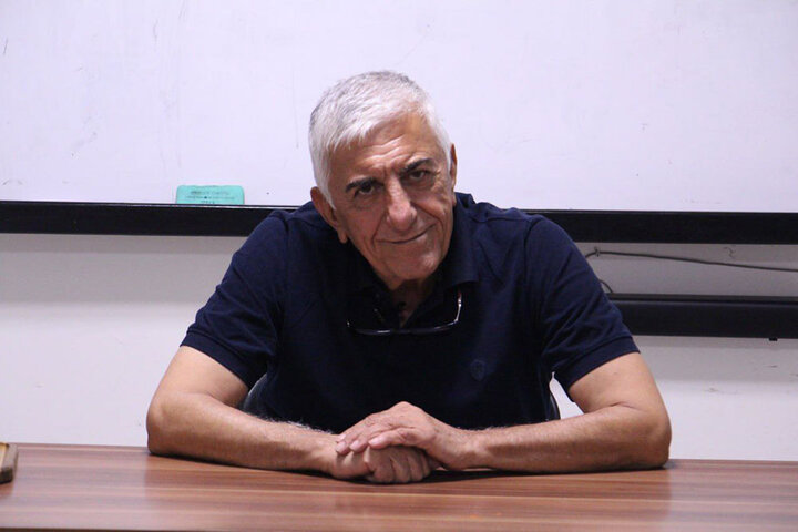 رضا کیانیان: برای گرفتن نقش هیچ وقت آویزان کسی نشدم