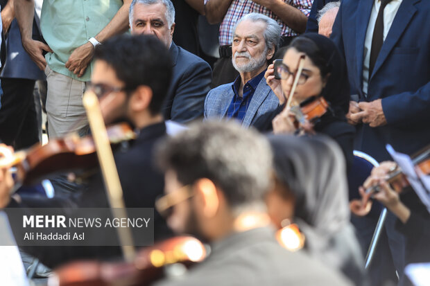 مراسم تشییع پیکر احمد پژمان