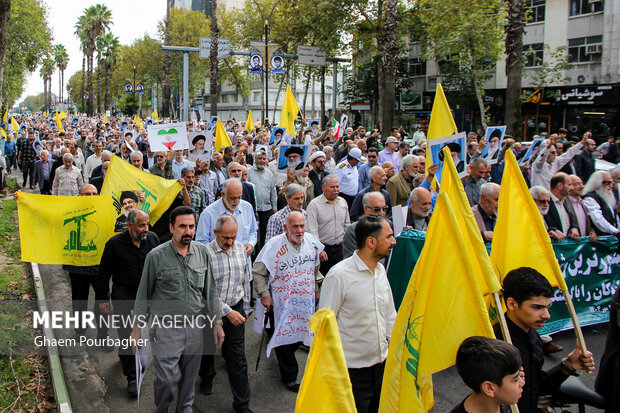راهپیمایی «جمعه خشم و نصر» در رشت