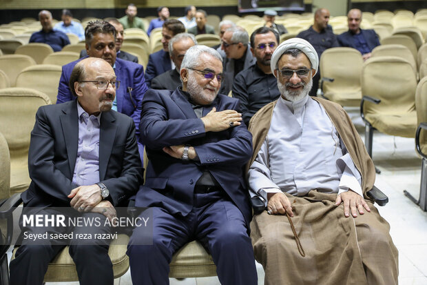 حجت الاسلام خسروپناه در مراسم ترحیم حاجیه خانم «فاطمه مصدقی‌راد»