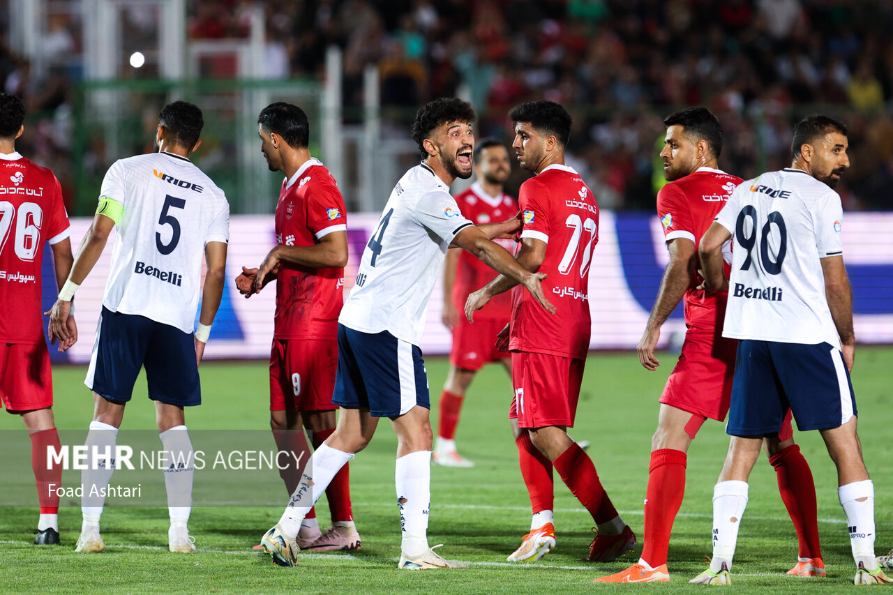 شکایت سه باشگاه لیگ برتری علیه بازیکن ملوان رد شد شکایت سه باشگاه لیگ برتری علیه بازیکن ملوان رد شد