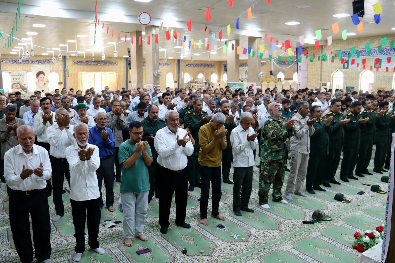 امام‌جمعه دیر: غنی‌سازی اورانیوم را نباید از دست بدهیم