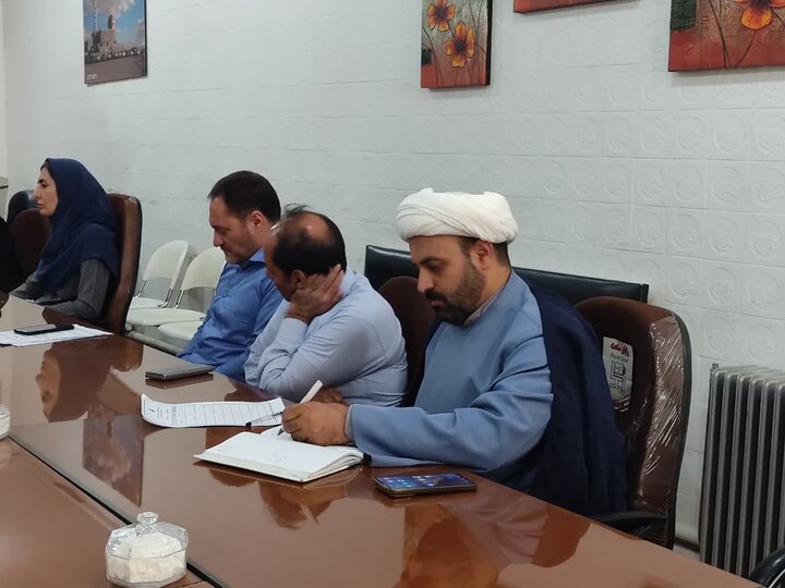 دهقان: ظرفیتهای فرهنگی برای تحقق سیاستهای جوانی جمعیت استفاده شود