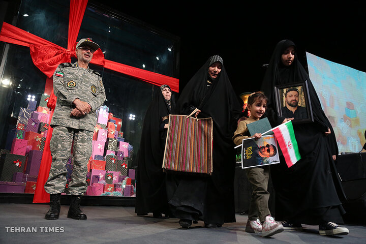 Iranians show gratitude to Armed Forces with "Well done, Iran" campaign