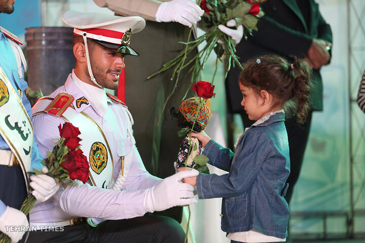 Iranians show gratitude to Armed Forces with "Well done, Iran" campaign