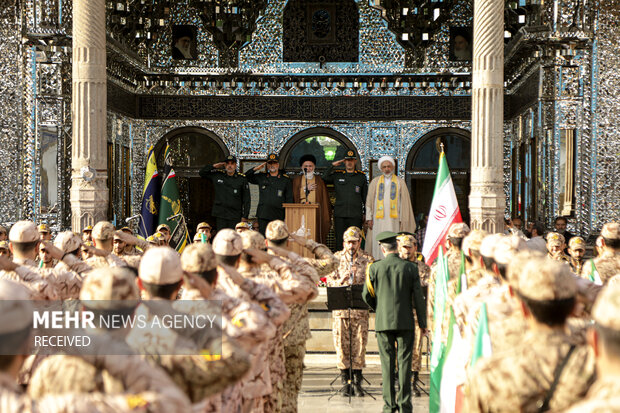 بزرگداشت روز سرباز در آستان حضرت عبدالعظیم (ع)
