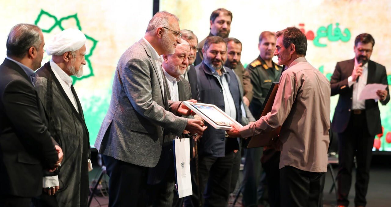 دیدار شهردار تهران با پیشکسوتان عرصه ایثار و شهادت