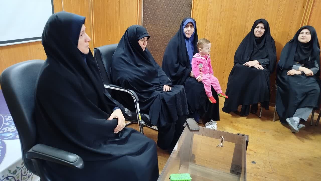 عاشوریان: کنگره ۸۰۰۰ شهید گیلان جلوهای از همدلی بانوان بود عاشوریان: کنگره ۸۰۰۰ شهید گیلان جلوهای از همدلی بانوان بود