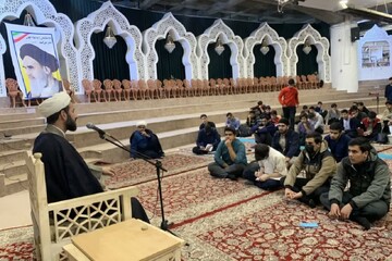 اسفندیاری: دفاع مقدس الگوی عبور از نبردهای نابرابر پیش از ظهور است