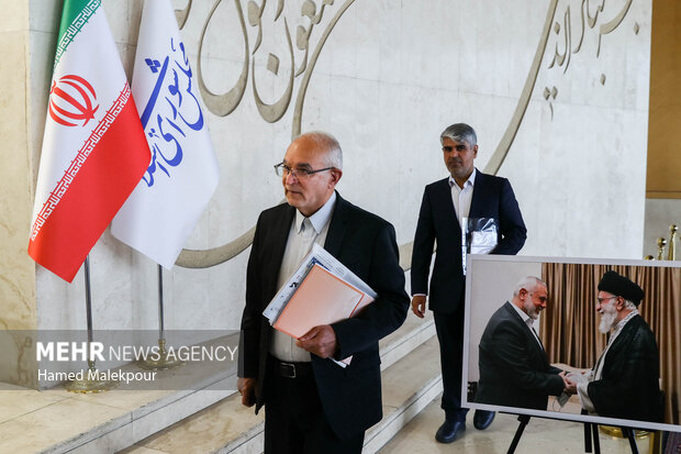 حضور خادمان حرم حضرت عبدالعظیم حسنی(ع) در صحن علنی مجلس