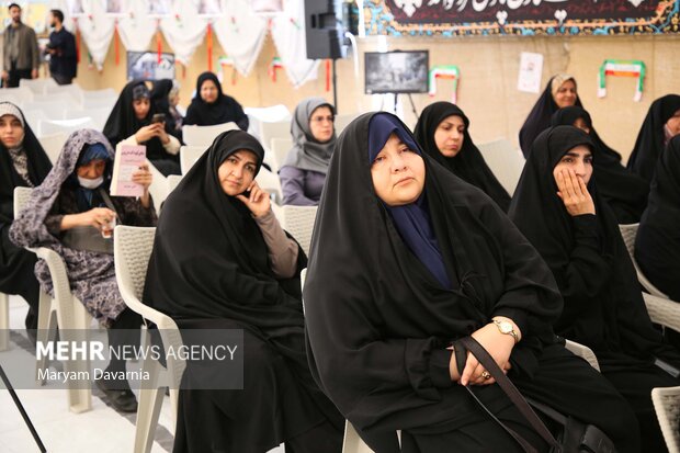 آیین رونمایی از 51 کتاب دفاع مقدس خراسان شمالی در بجنورد