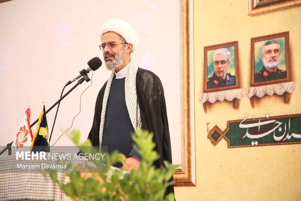 آیین رونمایی از 51 کتاب دفاع مقدس خراسان شمالی در بجنورد