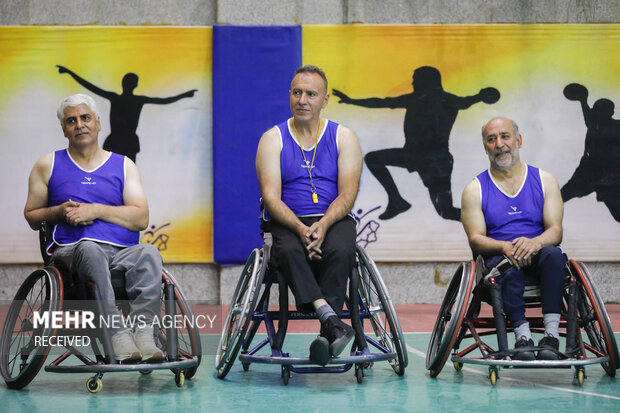 دیدار مشاور و دستیار مقام معظم رهبری با گروهی از جانبازان