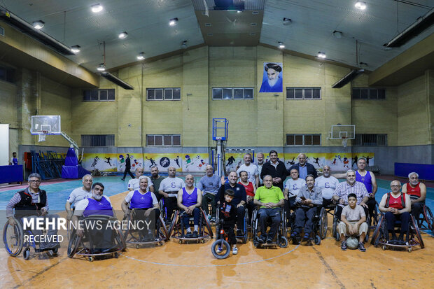 دیدار مشاور و دستیار مقام معظم رهبری با گروهی از جانبازان