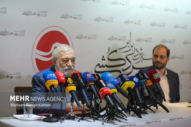 نشست خبری همایش خیزش در برابر خردکشی