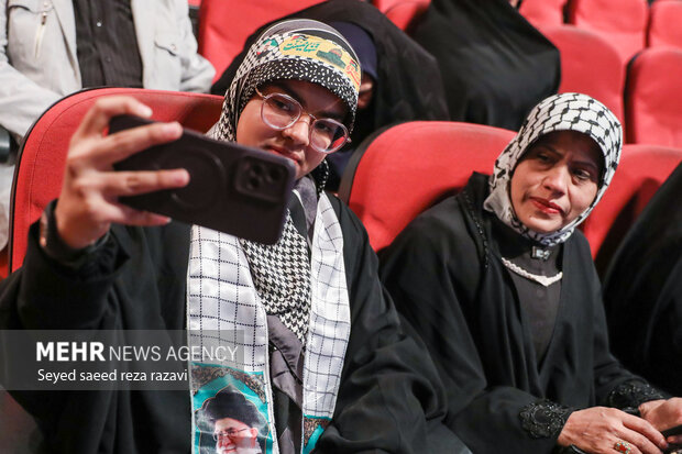 محفل شعر و ادب «ماه لبنانی»