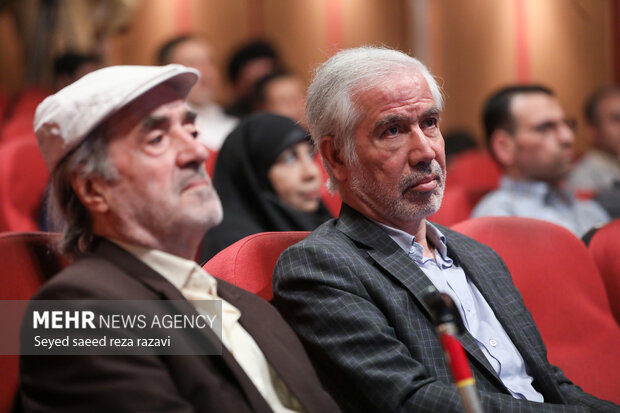 محفل شعر و ادب «ماه لبنانی»