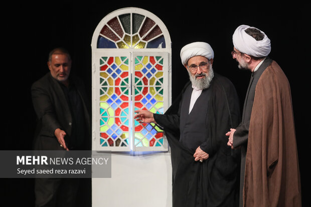 محفل شعر و ادب «ماه لبنانی»