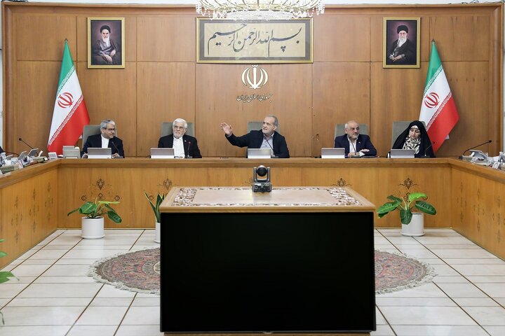 پزشکیان: به مذاکرهای که ما را درگیر مشکلات جدید کند تن نخواهیم داد