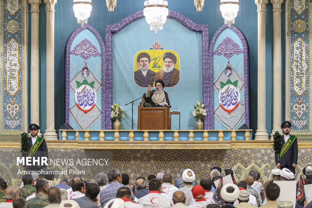 مراسم سالگرد شهادت سیدحسن نصرالله در حرم حضرت معصومه(س)