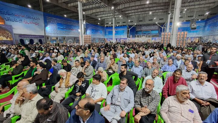 نور باران در آسمان پرستاره قومس؛ روایت سه هزار پرستوی عاشق