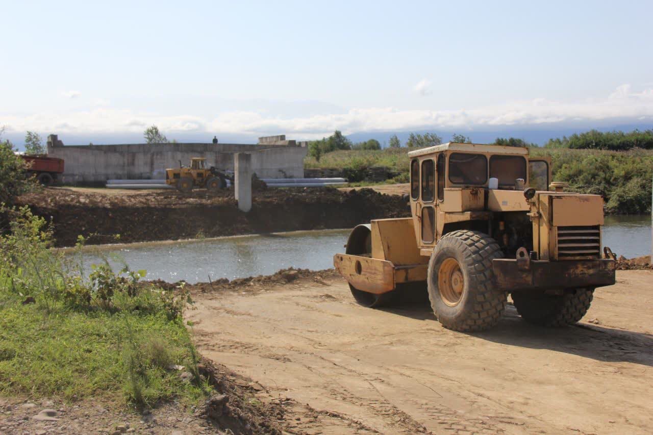مرادی: ۹۰ میلیارد تومان اعتبار برای راه ساحلی چمخاله-رودسر اختصاص یافت مرادی: ۹۰ میلیارد تومان اعتبار برای راه ساحلی چمخاله-رودسر اختصاص یافت