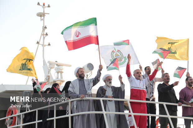 آغاز سفر دریایی کاروان یاران  صمود