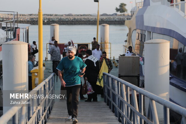 آغاز سفر دریایی کاروان یاران  صمود