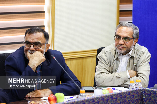 نشست بررسی شبیه‌سازی طرح رفع ناترازی انرژی در استان سمنان با حضور محمدباقر قالیباف رئیس مجلس شورای اسلامی