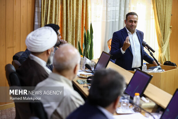 نشست شورای برنامه‌ریزی و توسعه استان سمنان و فعالان اقتصادی با حضور محمدباقر قالیباف رئیس مجلس شورای اسلامی