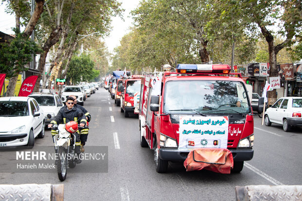رژه ناوگان خودرویی آتش نشانی گرگان