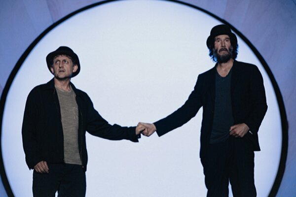 کیانو ریوز در اجرای جدید «در انتظار گودو» موفق ظاهر شد