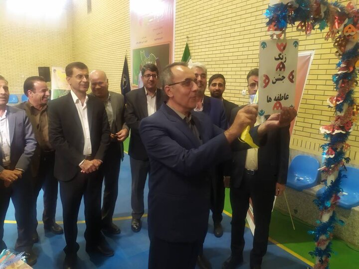 نواخته شدن زنگ عاطفه ها در بیش از ۴۰۰ مدرسه در استان ایلام نواخته شدن زنگ عاطفه ها در بیش از ۴۰۰ مدرسه در استان ایلام
