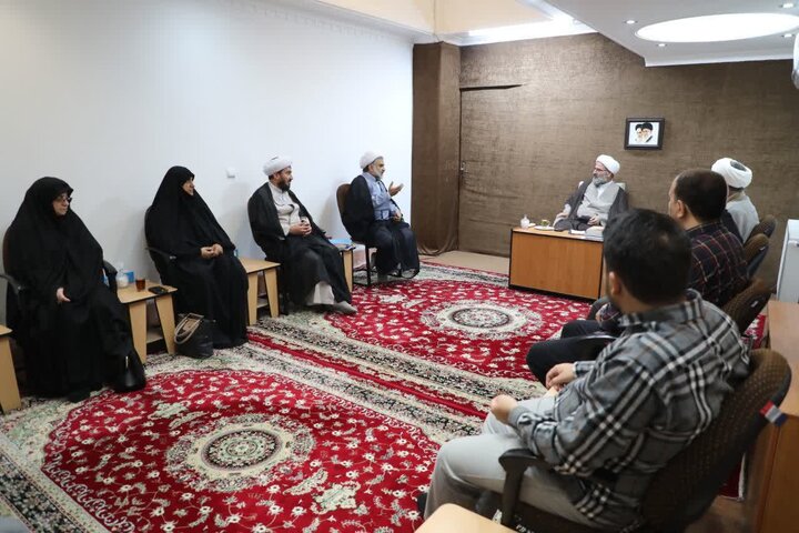 تأکید امام جمعه سمنان بر کادرسازی و آموزش‌های مهدوی در مدارس