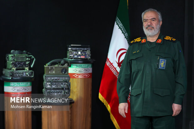 همزبانی و عمل به تکلیف الهی؛ رمز ایستادگی در برابر استکبار